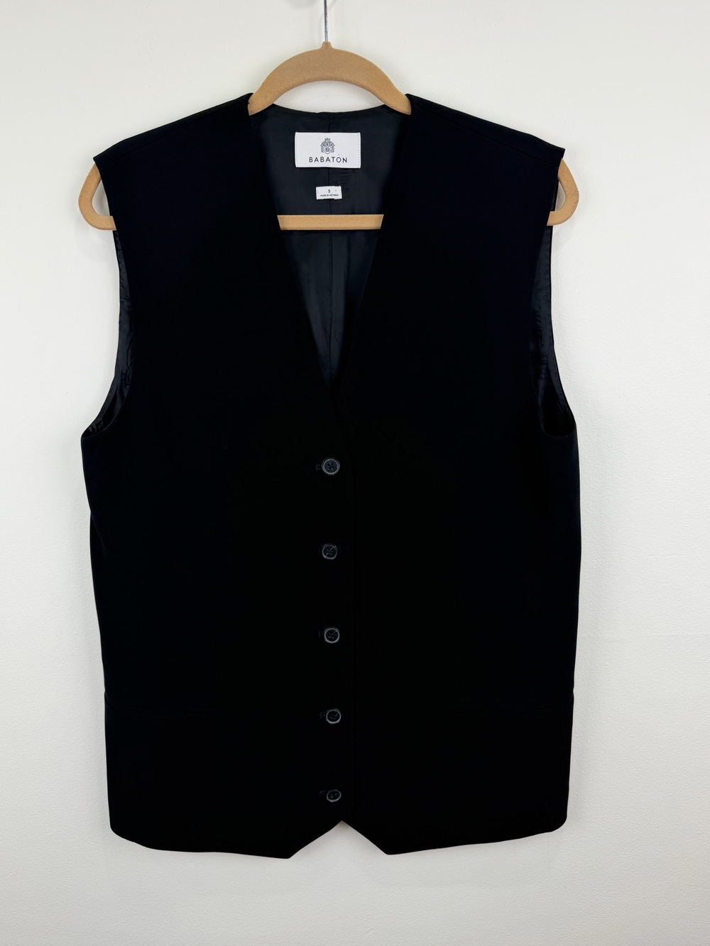 Aritzia Babaton Black Longline Tailored Vest Button Front Size S